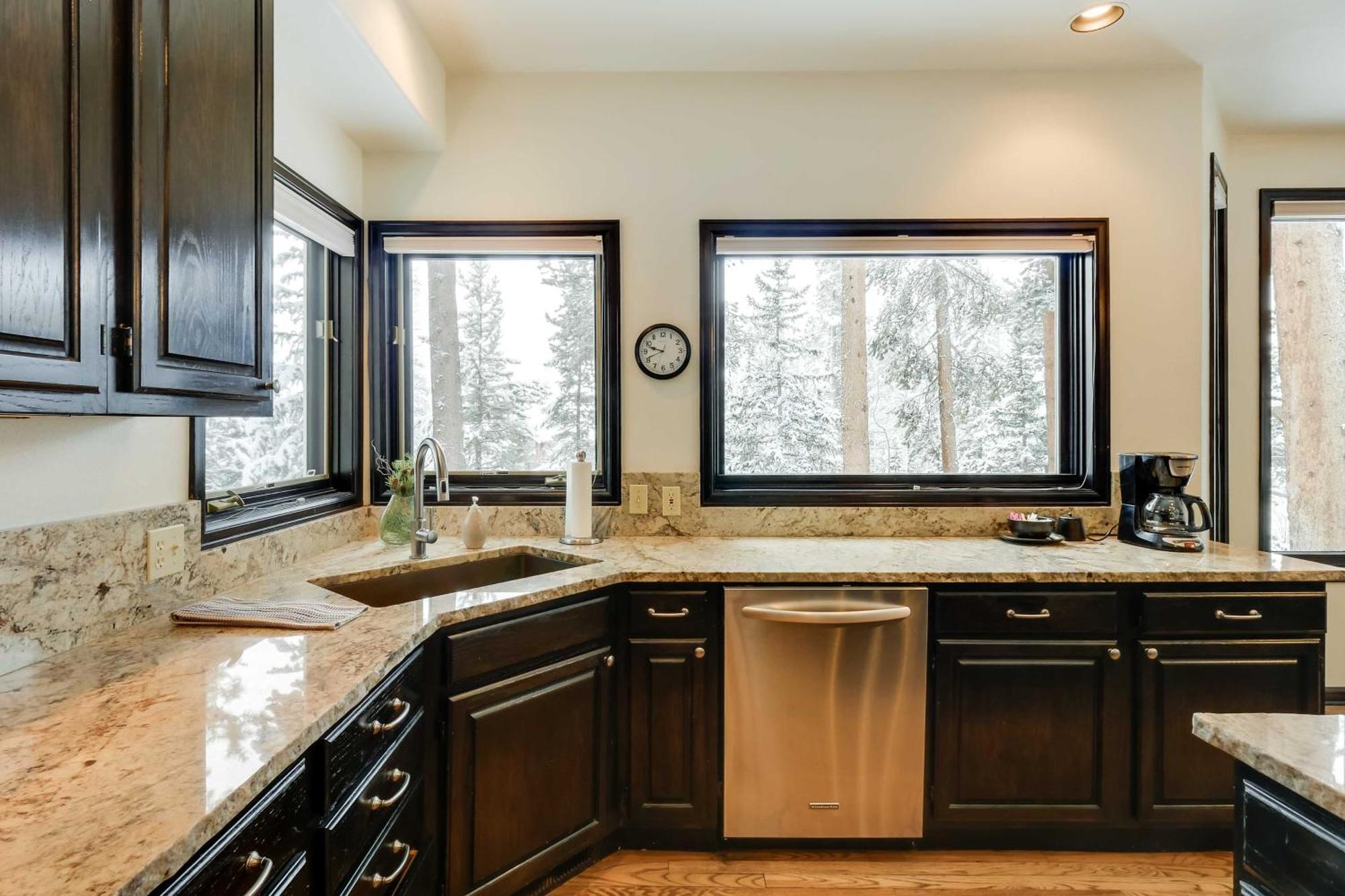 Idyllic Forested Breck Home Hot Tub And Ski Shuttle Брекенридж Экстерьер фото
